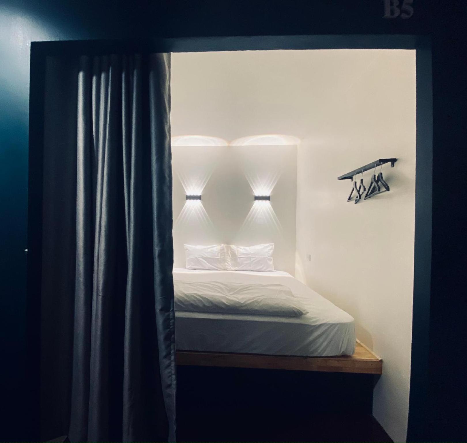 Forgotten Hostel Silom بانكوك المظهر الخارجي الصورة